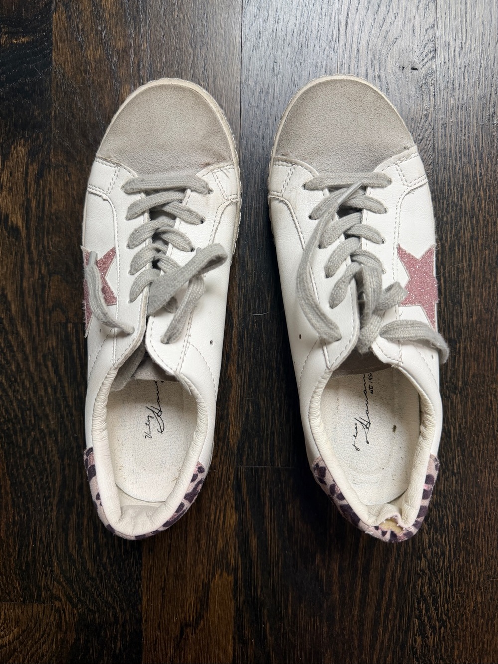 Vintage Havana White Sneakers with Pink Star and Gray Accents